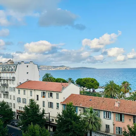 Cote D'azur Charm, With Panoramic Seaview In דירה *