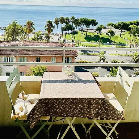 Cote D'azur Charm, With Panoramic Seaview In ניס